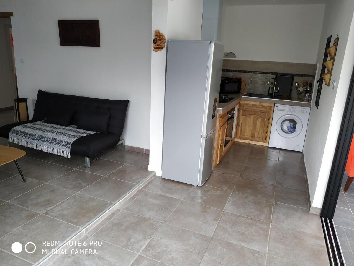 Jolie Maison T3 A St Pierre, 2 Chambres Avec Sdb, Grande Varangue, Jardin サン・ピエール エクステリア 写真