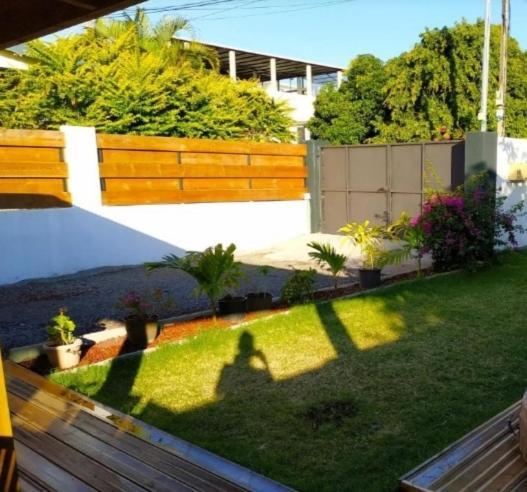 Jolie Maison T3 A St Pierre, 2 Chambres Avec Sdb, Grande Varangue, Jardin サン・ピエール エクステリア 写真