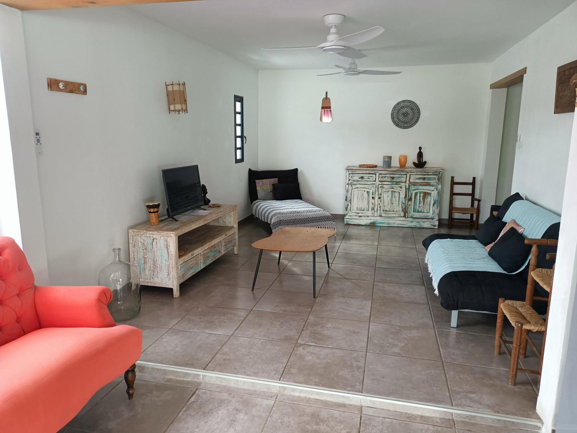 Jolie Maison T3 A St Pierre, 2 Chambres Avec Sdb, Grande Varangue, Jardin サン・ピエール エクステリア 写真