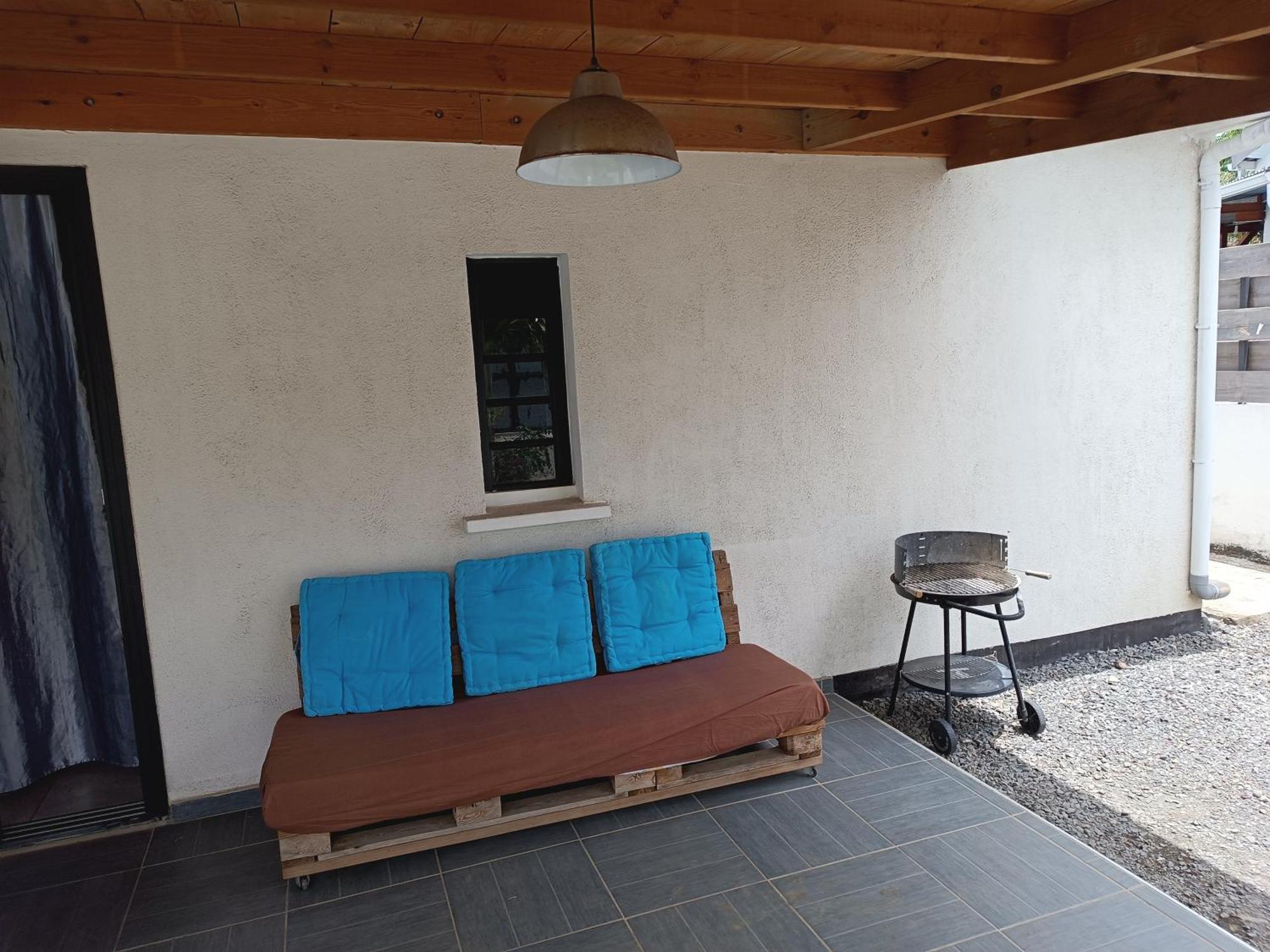 Jolie Maison T3 A St Pierre, 2 Chambres Avec Sdb, Grande Varangue, Jardin サン・ピエール 部屋 写真
