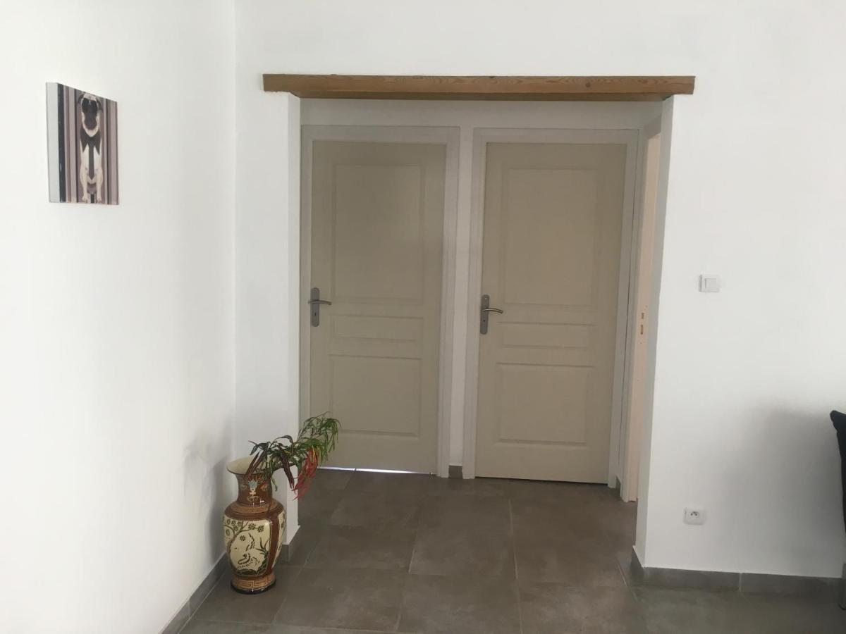 Jolie Maison T3 A St Pierre, 2 Chambres Avec Sdb, Grande Varangue, Jardin サン・ピエール エクステリア 写真